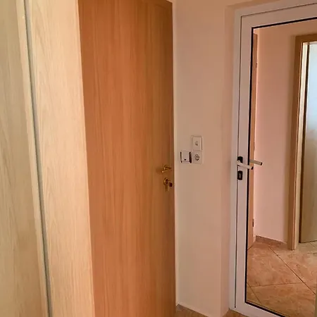 Peter's Houses Sweet * ساني بيتش